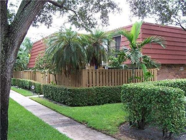 9855 NW 6TH Court, Plantation, FL 33324
