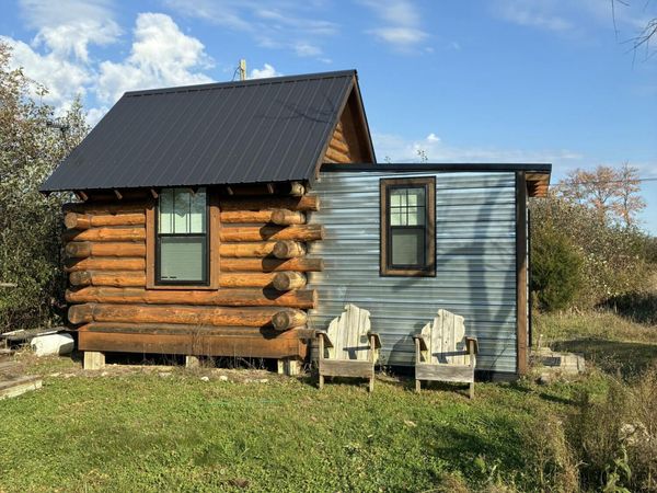 2798 E Buchanan Road, White Cloud, MI 49349