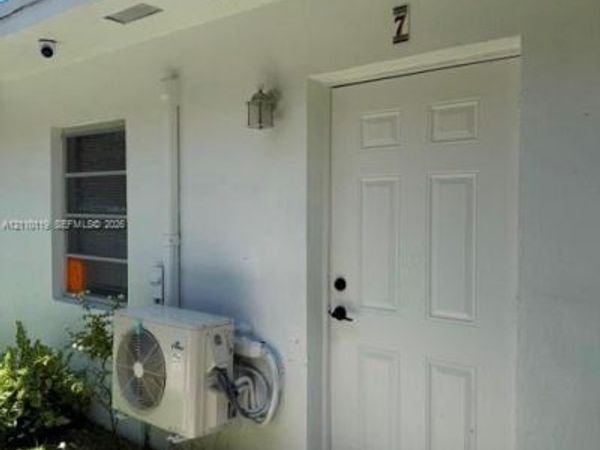 2148 NW Flagler Ter , Unit 7, Miami, FL 33125