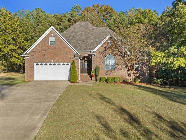 228 HIDDEN OAKS DR, Selmer, TN 38375