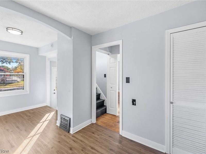 12204 Wayland Avenue, Cleveland, OH 44111 Photo 6