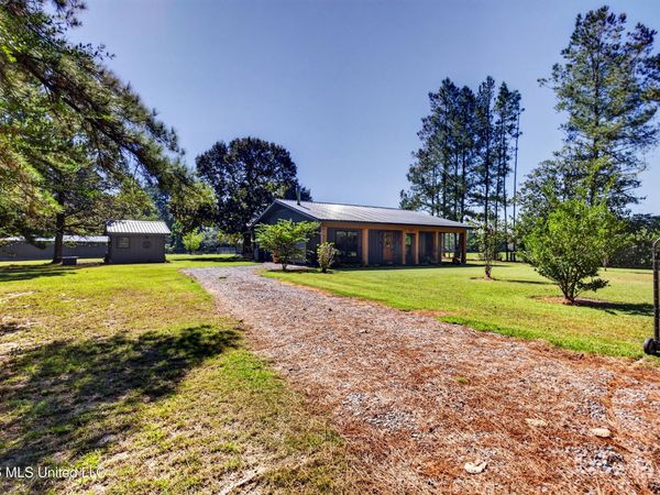 646 Stump Texas Road, Lumberton, MS 39455