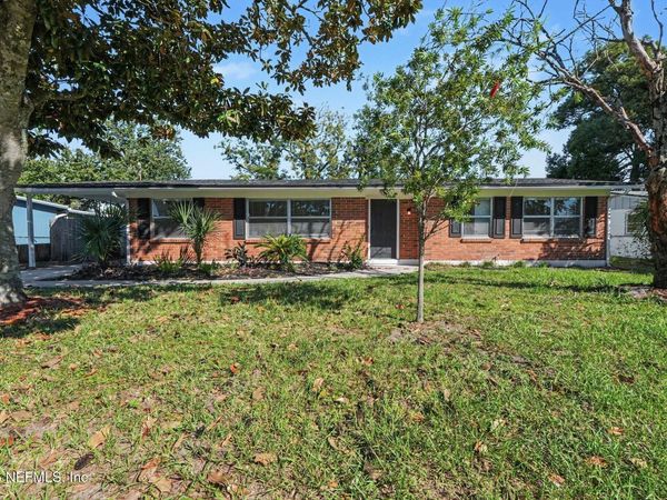 553 CLERMONT Avenue S, Orange Park, FL 32073