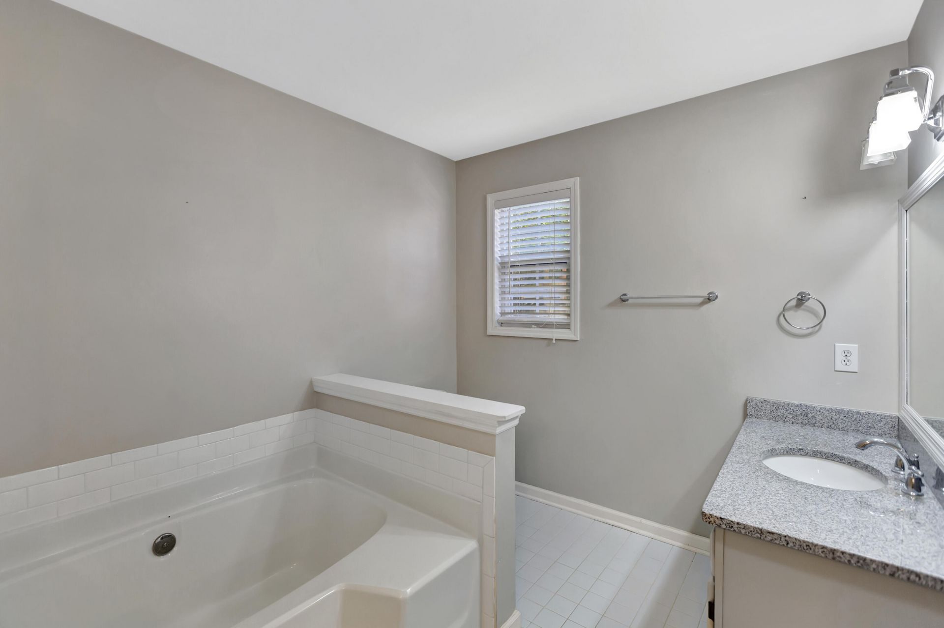 1561 Glen Erin Drive Photo 22