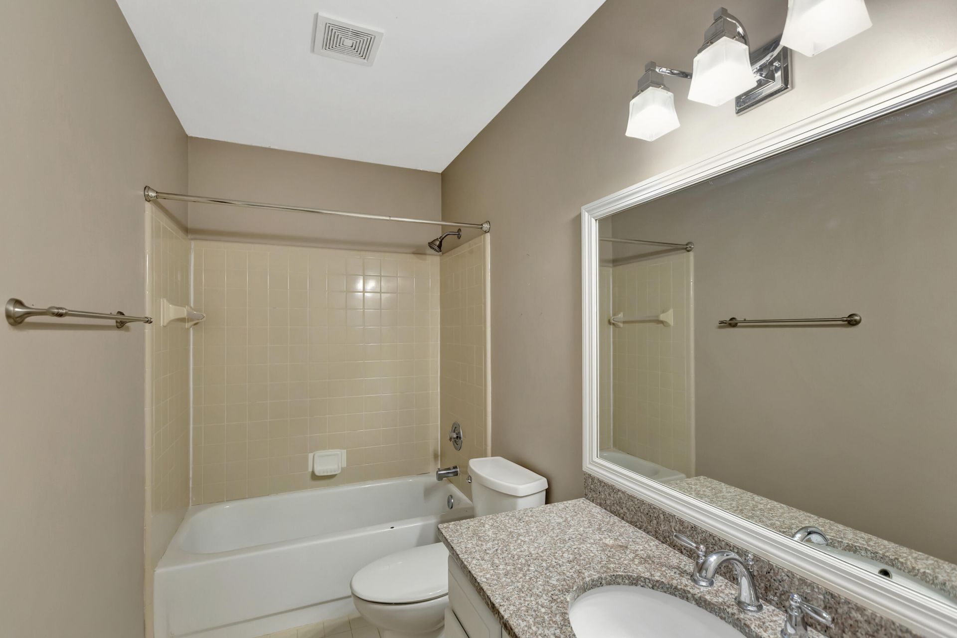 1561 Glen Erin Drive Photo 28