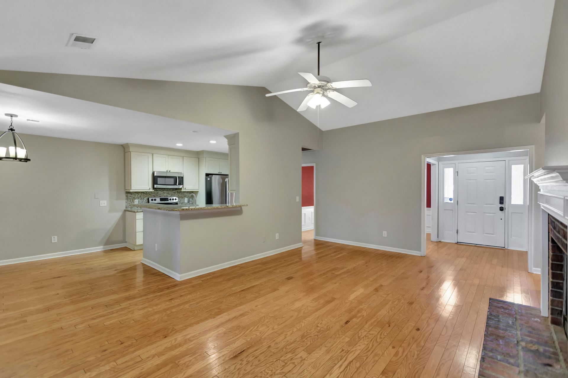 1561 Glen Erin Drive Photo 8