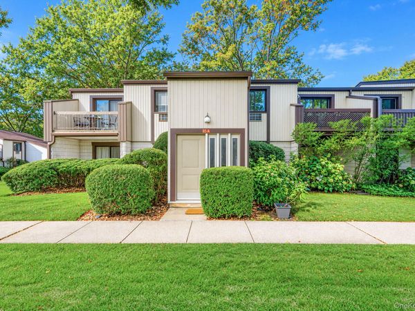 65 Richmond Boulevard, Unit 2A, Ronkonkoma, NY 11779