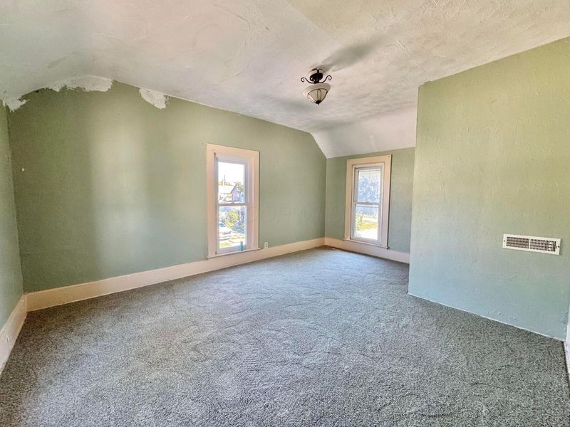 511 W Maple Street , Willard, OH 44890 Photo 13