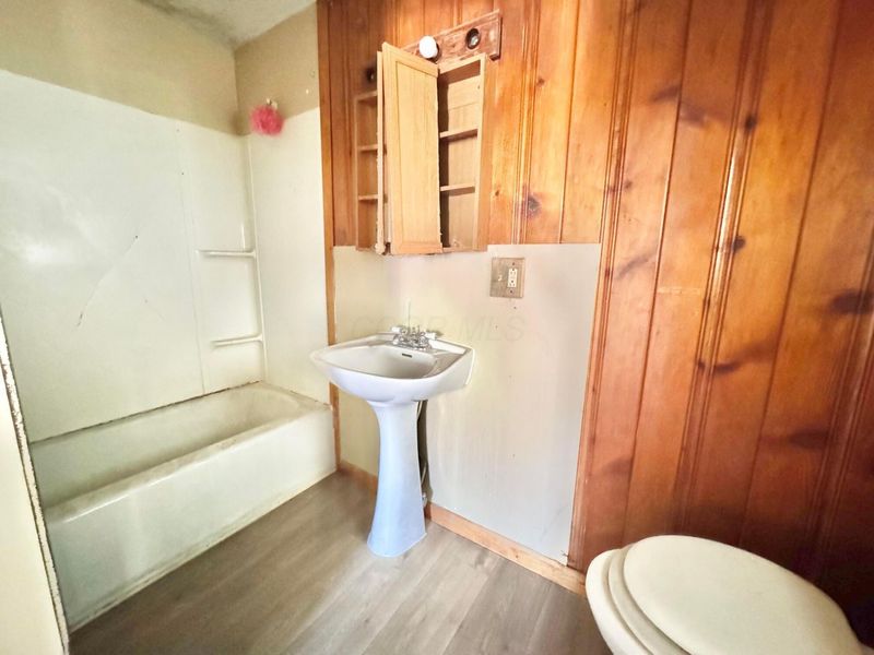511 W Maple Street , Willard, OH 44890 Photo 8