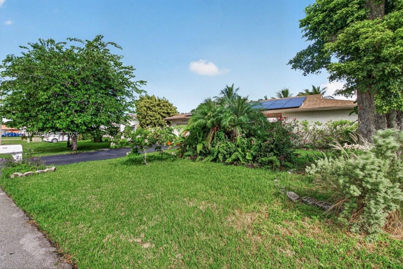 9417 NW 70th Pl , Tamarac, FL 33321 Photo