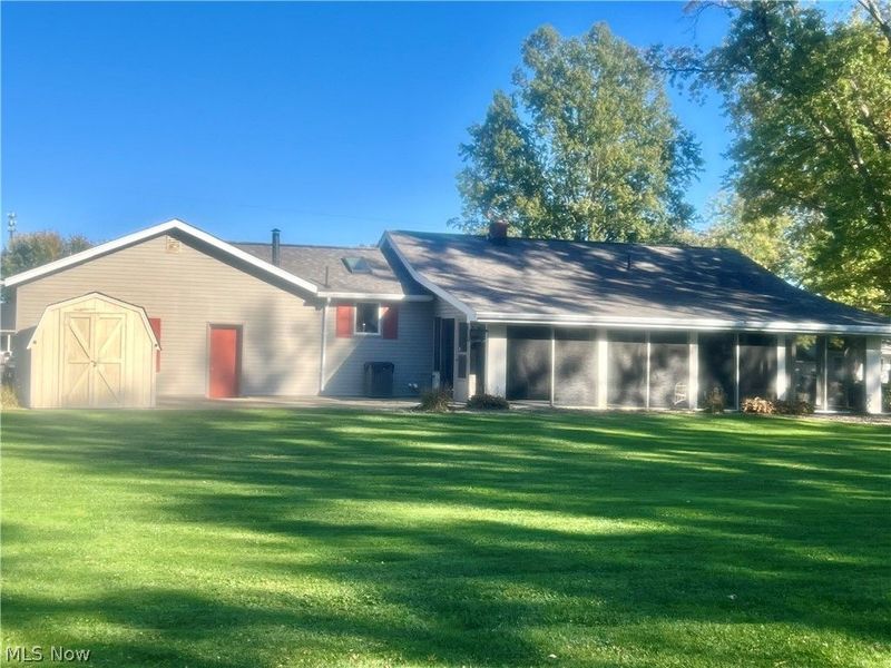 5769 Emerson Avenue NW, Champion, OH 44483 Photo 17