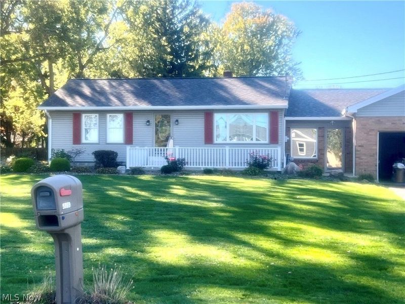 5769 Emerson Avenue NW, Champion, OH 44483 Photo 2