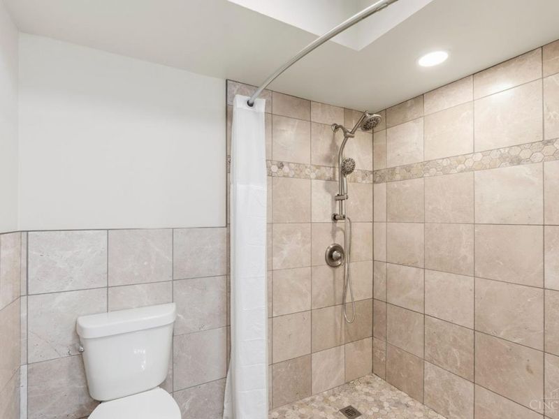 3563 Amberacres Drive, Unit 14, Cincinnati, OH 45237 Photo 22
