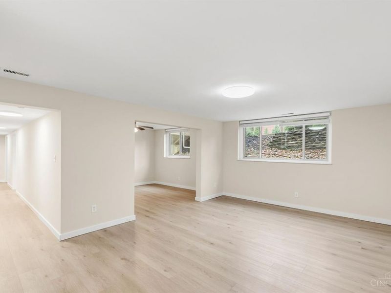 3563 Amberacres Drive, Unit 14, Cincinnati, OH 45237 Photo 5