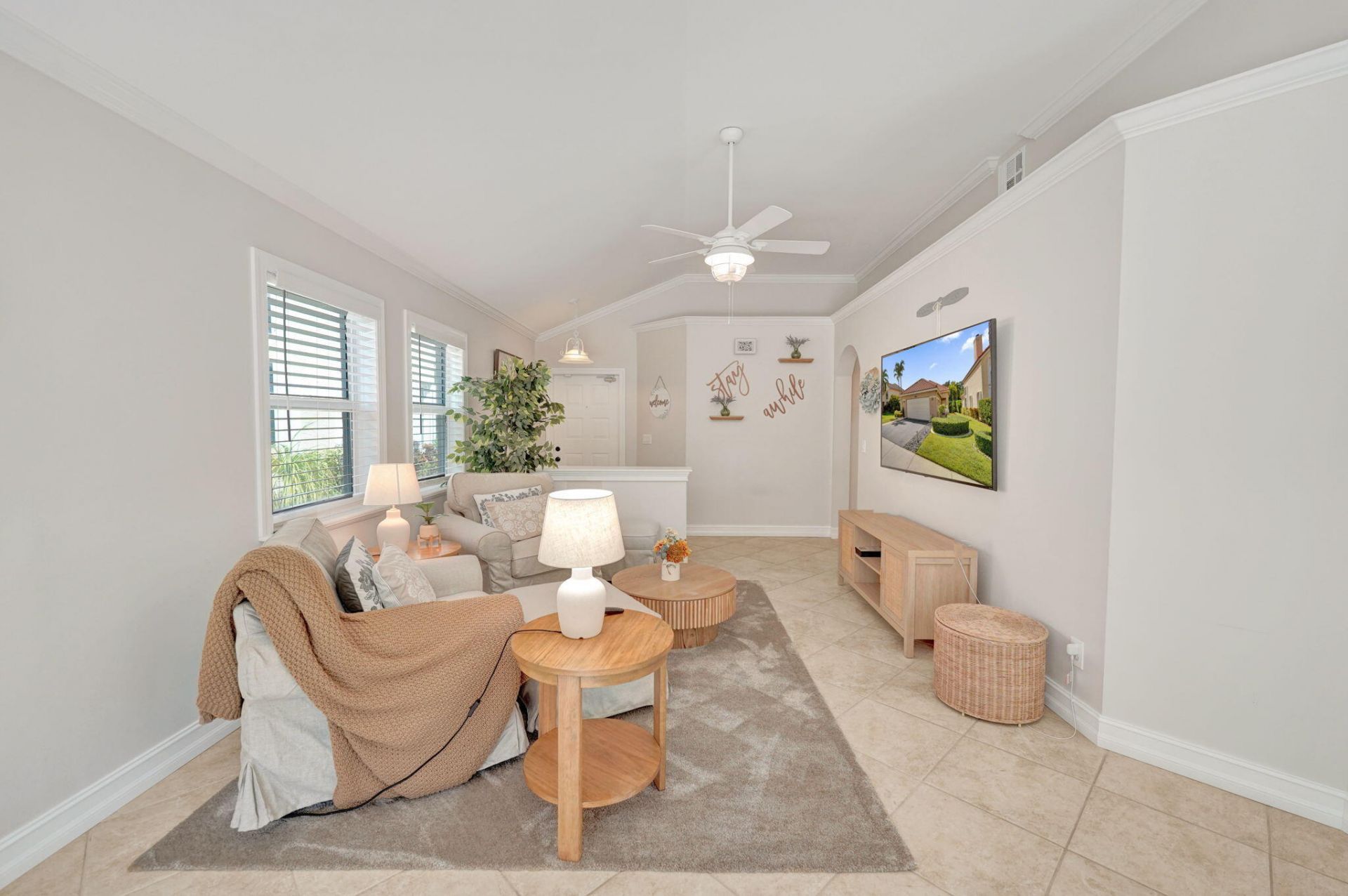 8932 S Lake Park Circle S, Davie, FL 33328 Photo