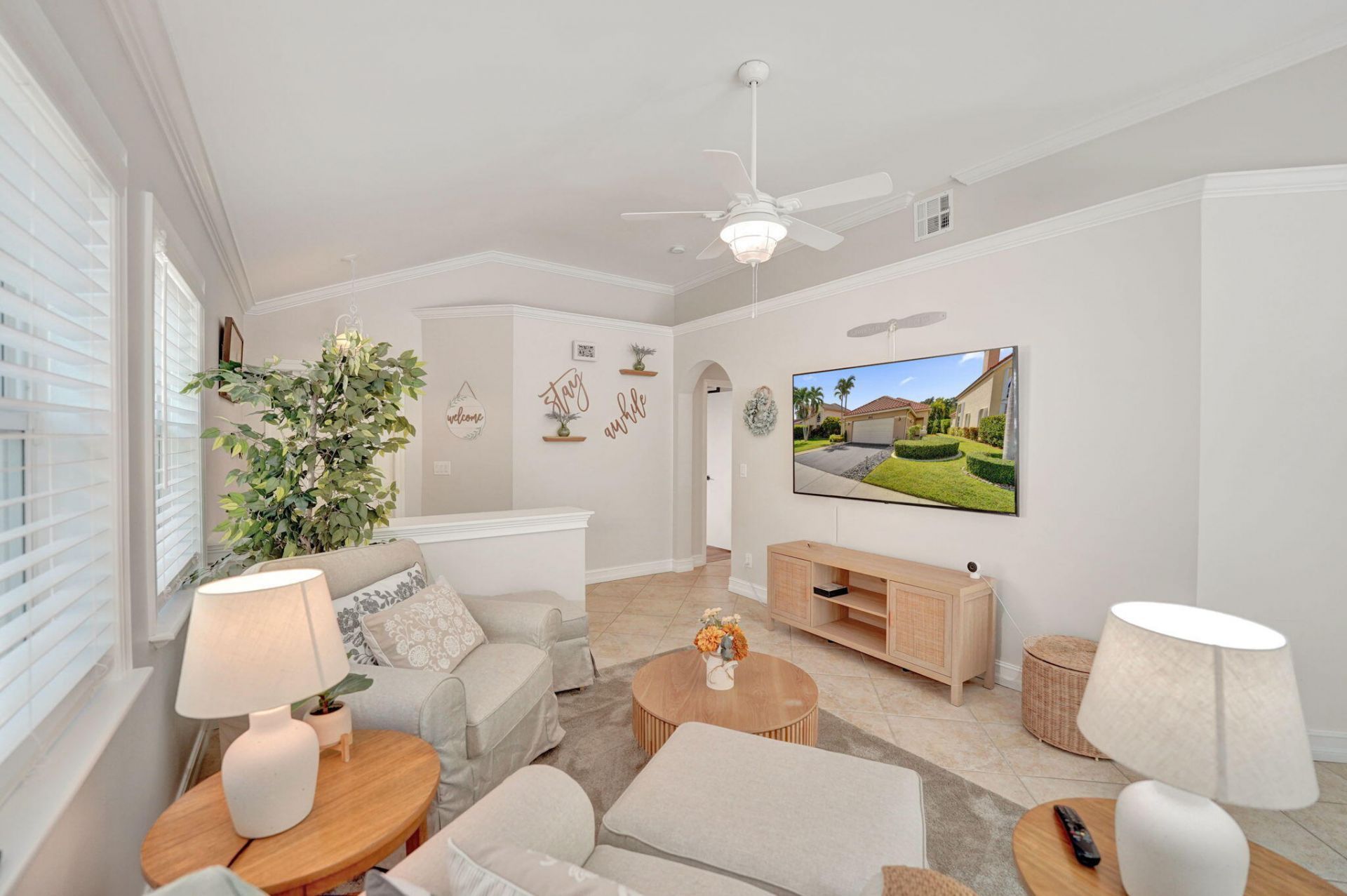 8932 S Lake Park Circle S, Davie, FL 33328 Photo