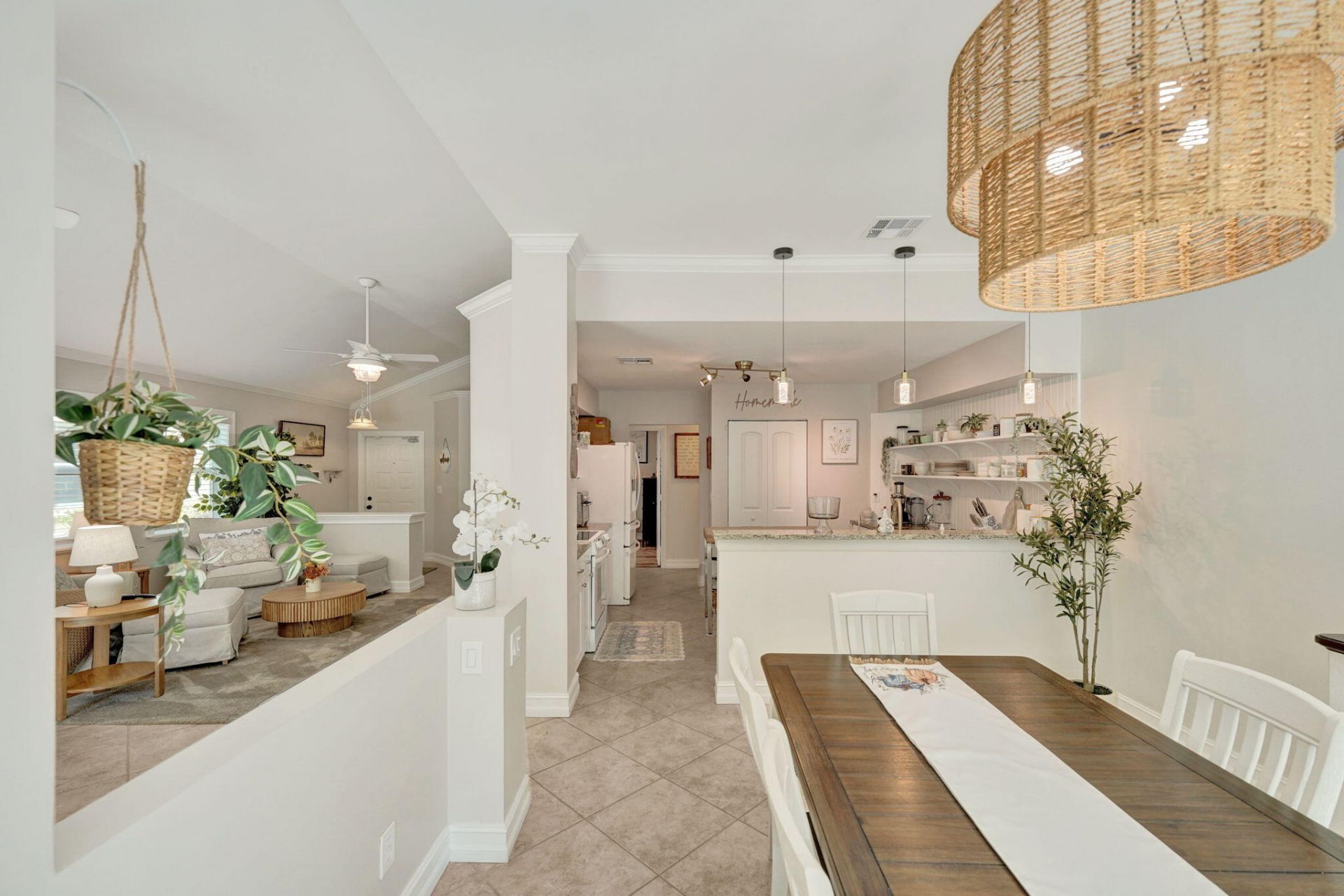 8932 S Lake Park Circle S, Davie, FL 33328 Photo