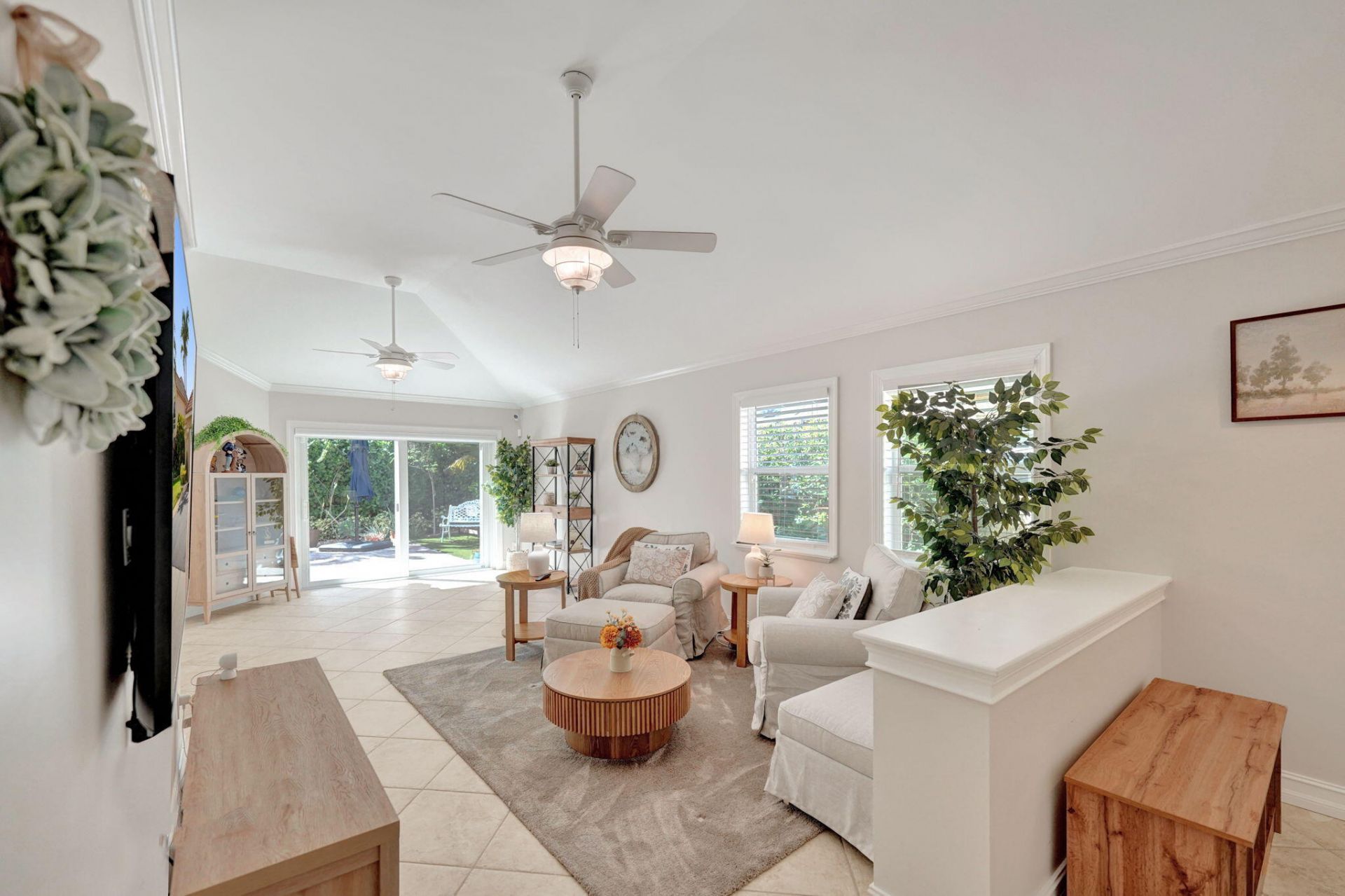 8932 S Lake Park Circle S, Davie, FL 33328 Photo