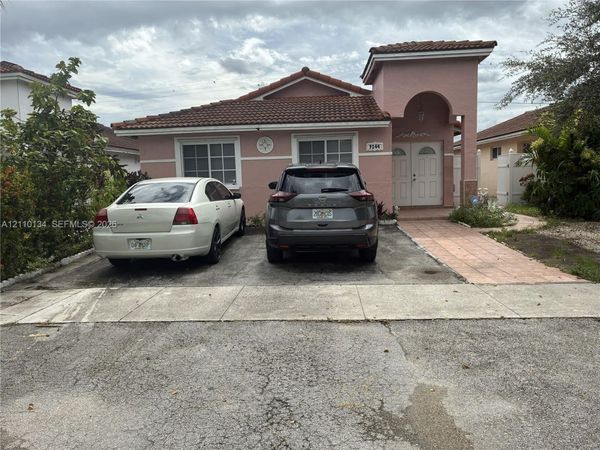 9144 NW 111th Ter, Hialeah Gardens, FL 33018