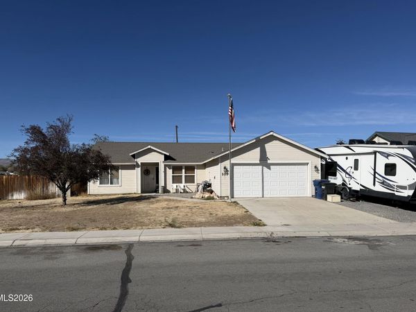 101 Shadow Mountain Drive, Fernley, NV 89408