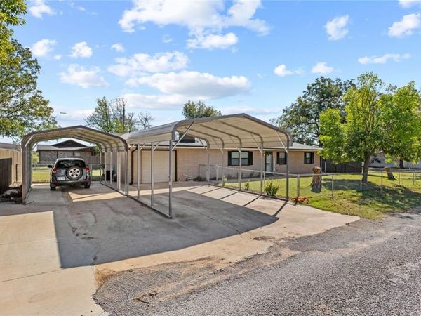213 Meadowlark Lane, Fort Cobb, OK 73038