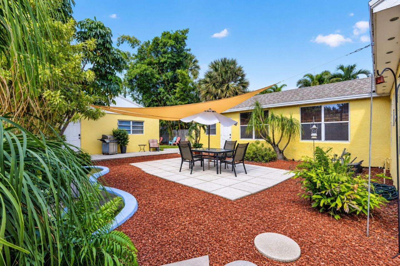 209 S Palmway, Lake Worth Beach, FL 33460 Photo