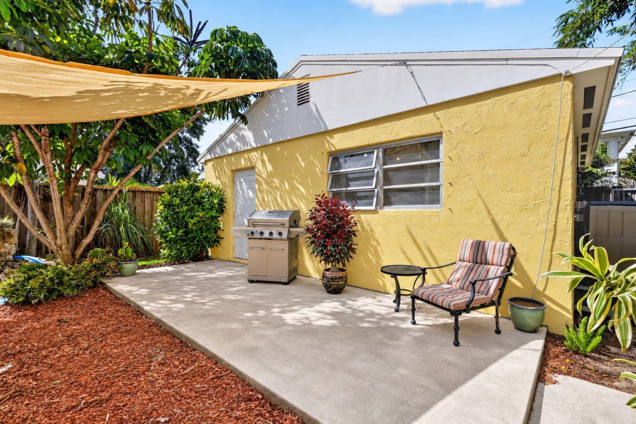 209 S Palmway, Lake Worth Beach, FL 33460 Photo