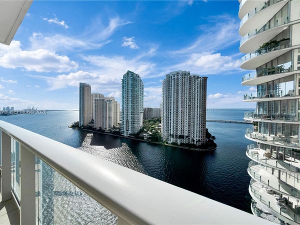 300 S Biscayne Blvd , Unit T-1806, Miami, FL 33131