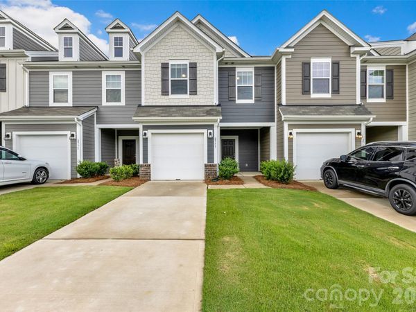 2777 Yeager Drive NW, Concord, NC 28027