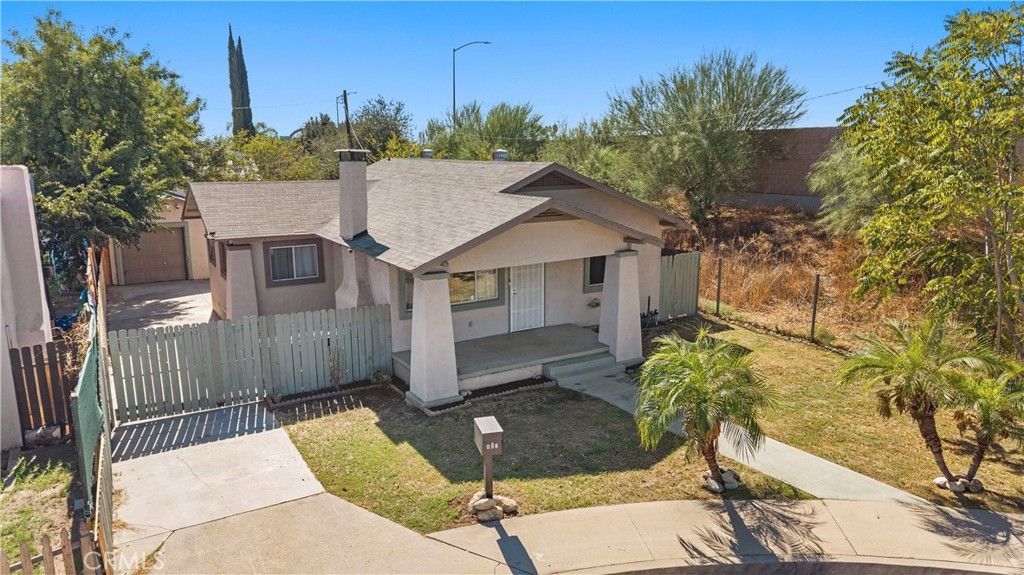 863 W 20th Street, San Bernardino, CA 92405 Main Photo