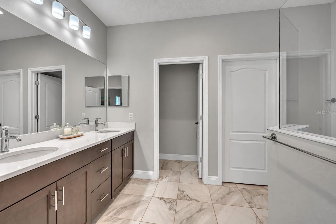 2684 Star Apple Way, Sarasota, FL 34240 Photo