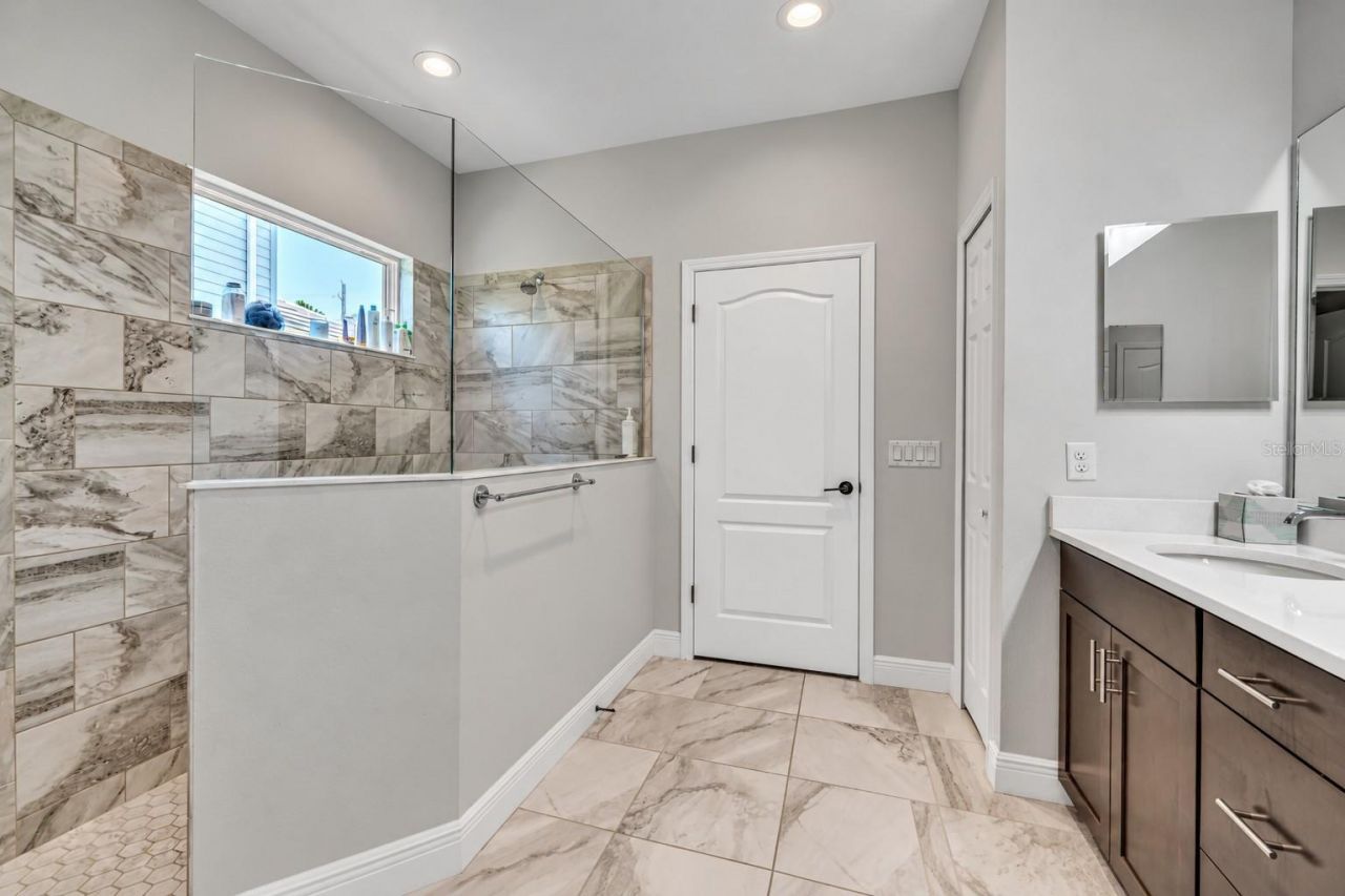 2684 Star Apple Way, Sarasota, FL 34240 Photo
