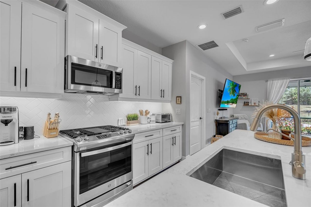 2684 Star Apple Way, Sarasota, FL 34240 Photo