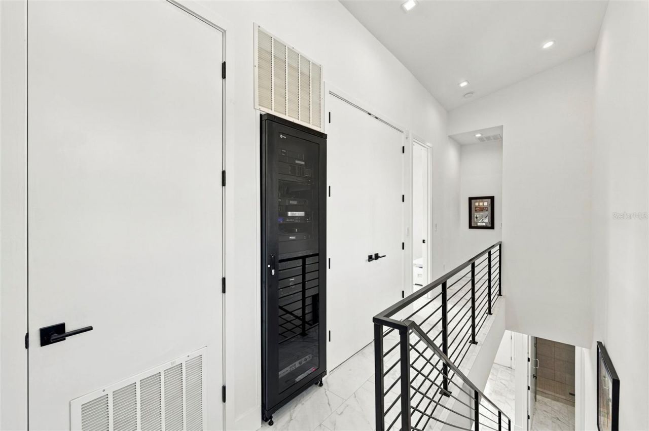 2423 2nd Avenue N, Saint Petersburg, FL 33713 Photo