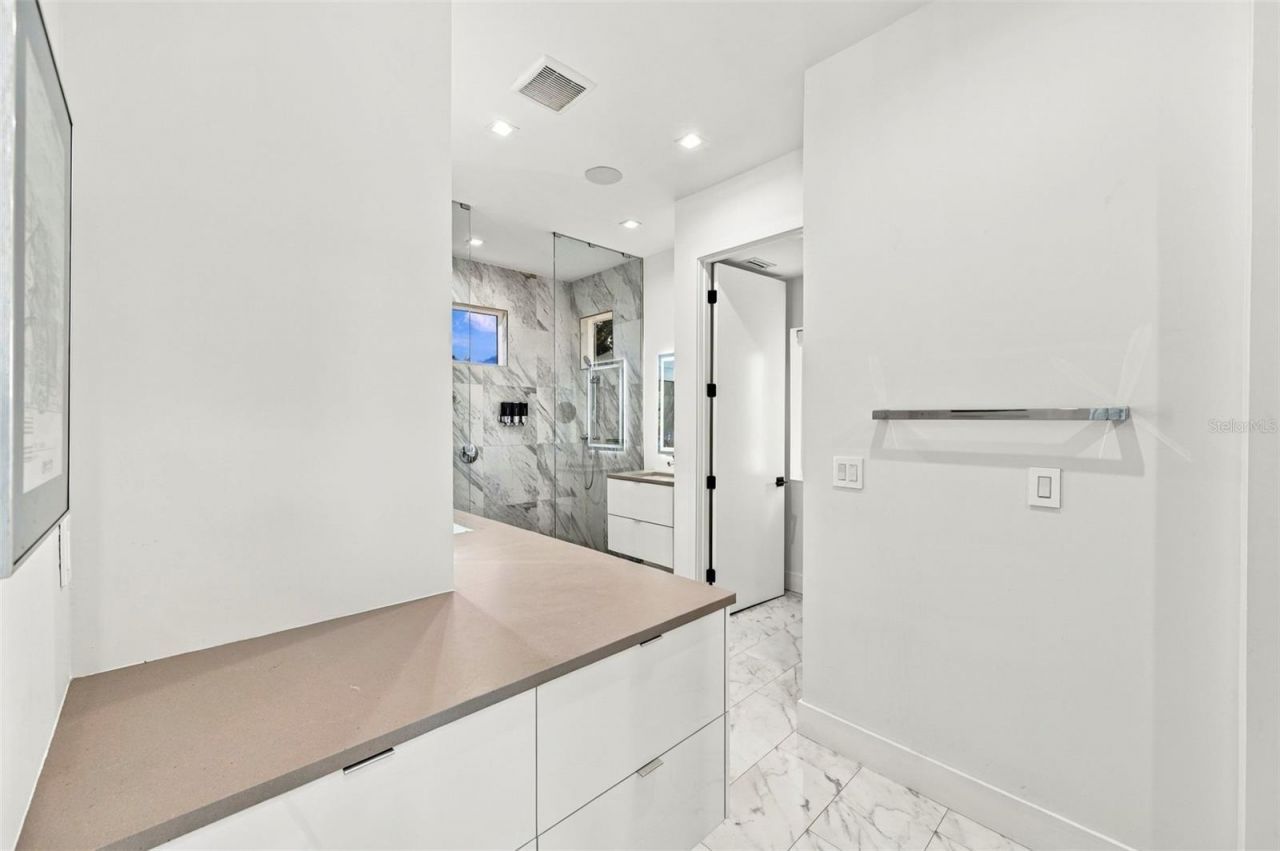 2423 2nd Avenue N, Saint Petersburg, FL 33713 Photo