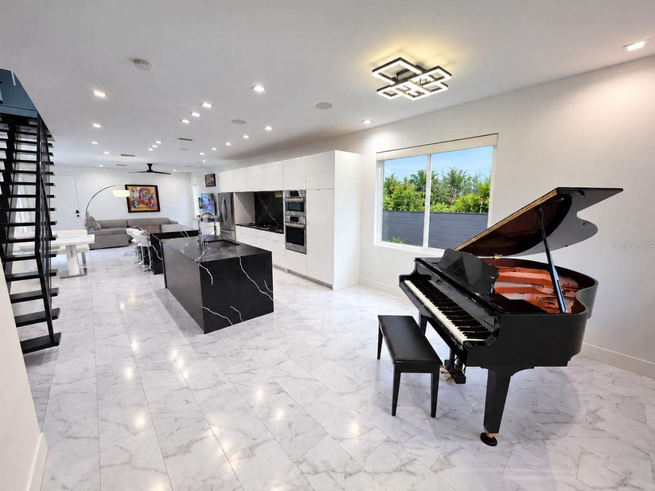 2423 2nd Avenue N, Saint Petersburg, FL 33713 Photo