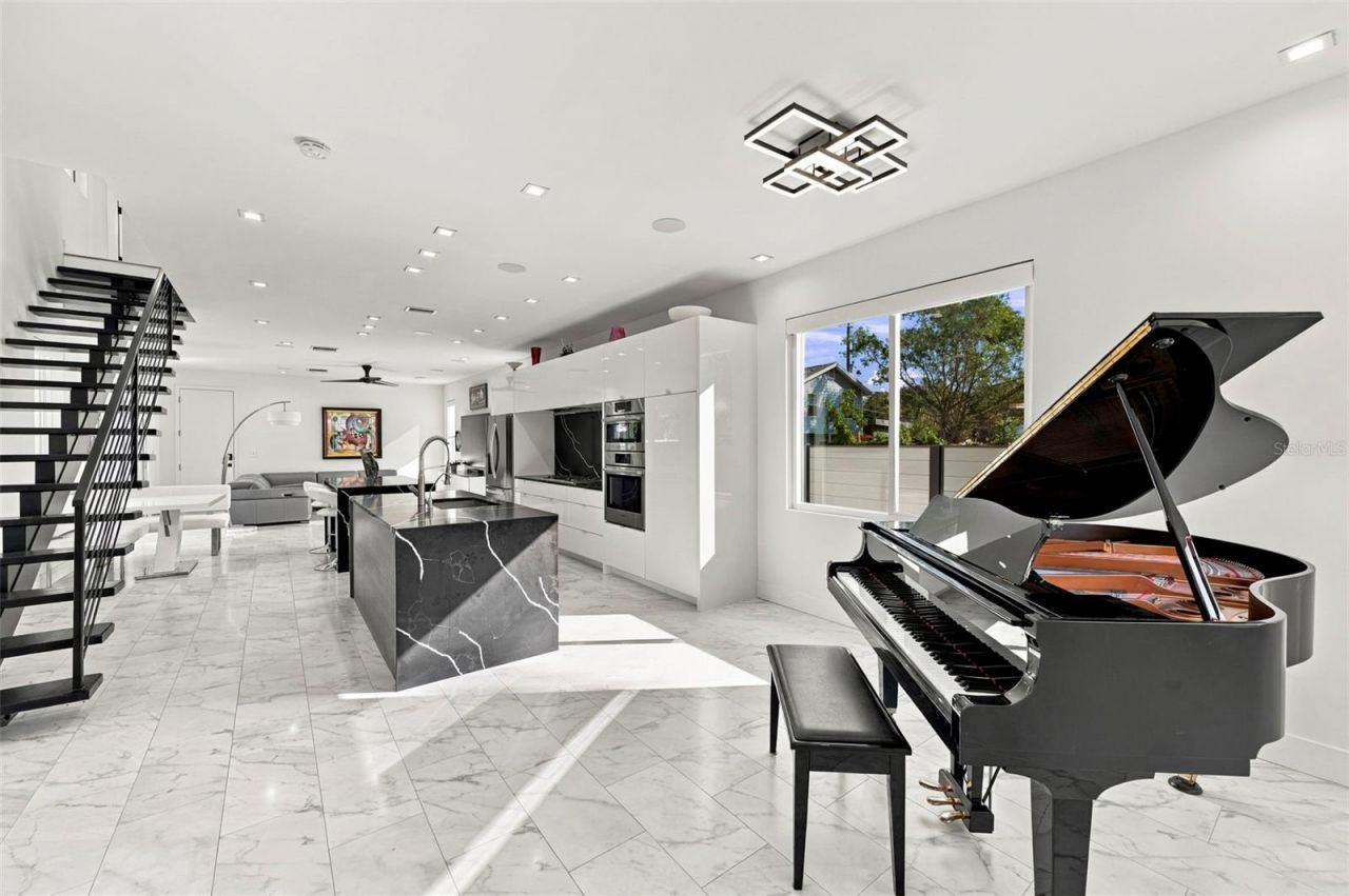 2423 2nd Avenue N, Saint Petersburg, FL 33713 Photo