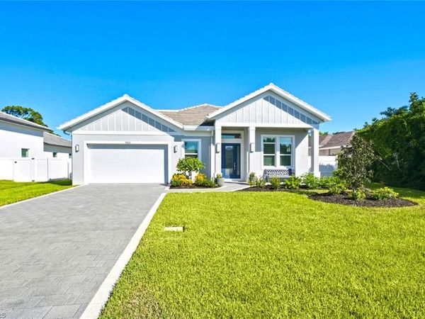 553 106th AVE N, NAPLES, FL 34108