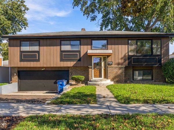 1703 N Taft Avenue , Berkeley, IL 60163