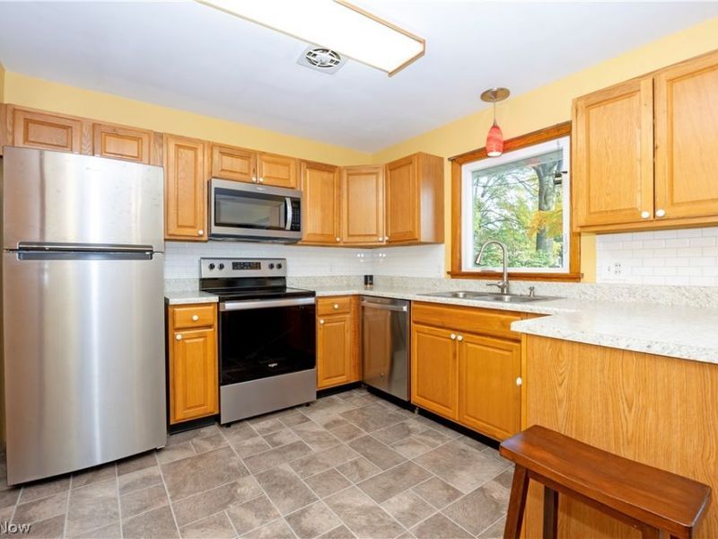 2207 Robinhood Drive, Wooster, OH 44691 Photo 11