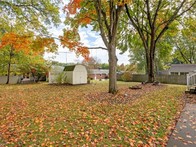2207 Robinhood Drive, Wooster, OH 44691 Photo 4