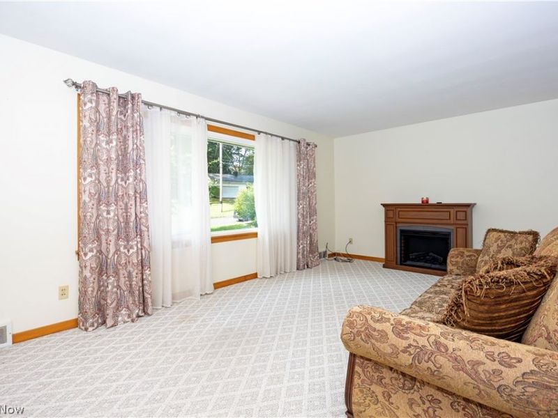 2207 Robinhood Drive, Wooster, OH 44691 Photo 8