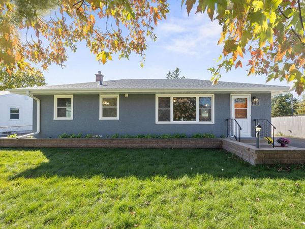 2735 Chippewa Avenue, North Saint Paul, MN 55109