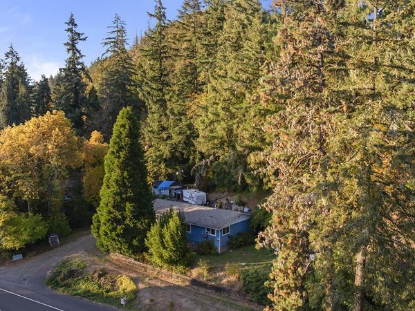 1725 State Highway 38, Drain, OR 97435