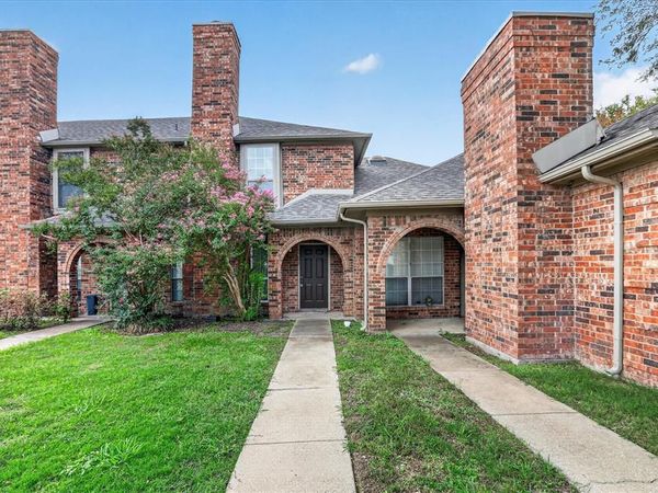 802 Custer Street, Arlington, TX 76014