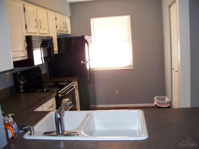 7500 Easton Court, West Chester, OH 45069 Photo 4