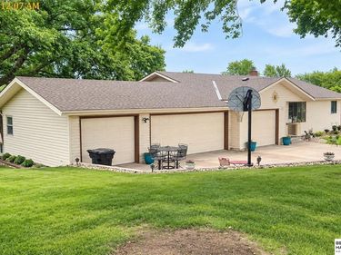 9619 Rock Creek Road, Plattsmouth, NE 68048