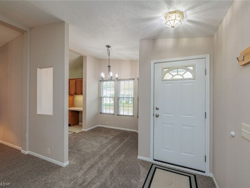 39 Periwinkle Drive, Olmsted Township, OH 44138 Photo 15