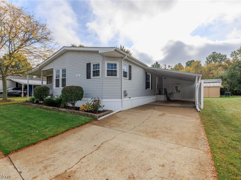 39 Periwinkle Drive, Olmsted Township, OH 44138 Photo 3