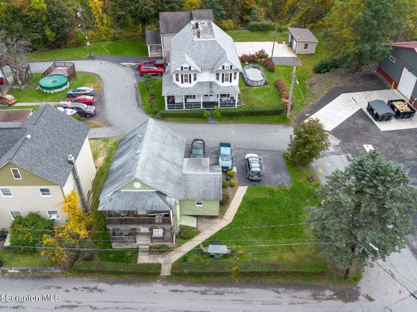 4 Villa Street , Carbondale, PA 18407